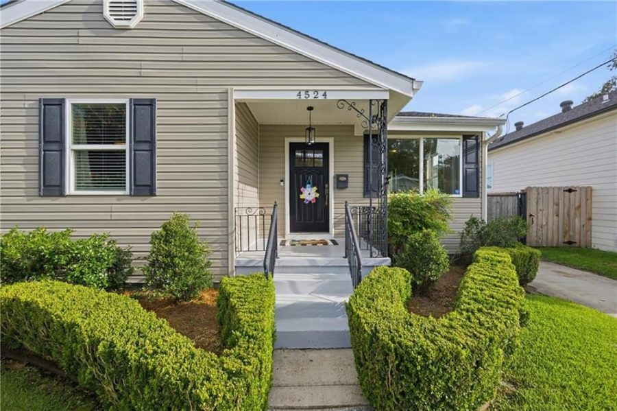 4524 Utopia Drive, Metairie, LA — raised cottage